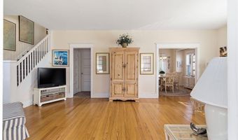 23 5th St, Beach Haven, NJ 08008