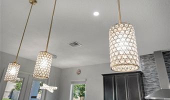 3200 PINENUT Dr, Apopka, FL 32712