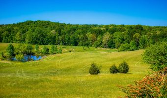 1043 Range Cemetery Rd, Allardt, TN 38504