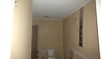 1201 LAKESHORE Dr, Anniston, AL 36207