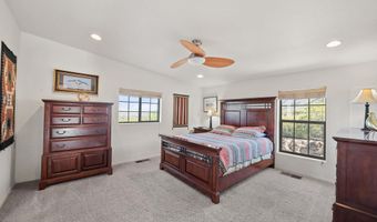 3433 Thunder Rd, Alamogordo, NM 88310