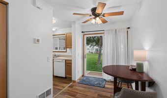 15516 Float Ln 137, Apple Valley, MN 55124