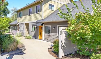 1245 Iowa St, Ashland, OR 97520