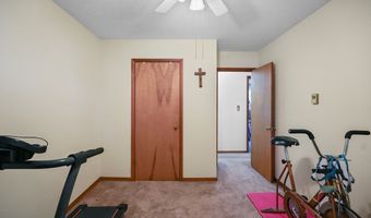 1315 Lake Dr, Ashland, OH 44805