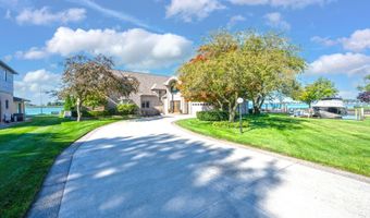 7418 Aqua Isle, Algonac, MI 48001