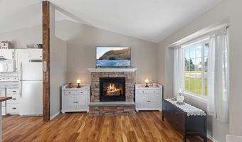 741 Morrison Ave S, Annandale, MN 55302