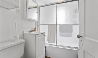 28 Gardner St, Arlington, MA 02474