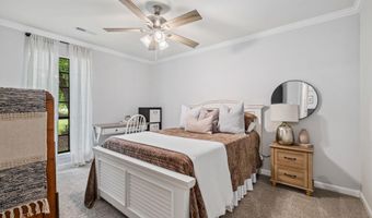 100 HUMMINGBIRD Cir, Alabaster, AL 35007