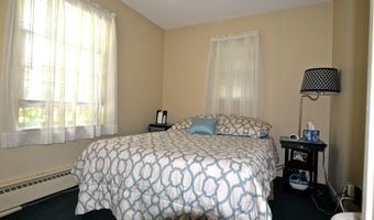 39 Taylor Rd, Bethel, CT 06801