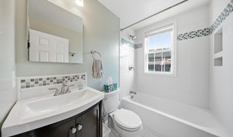 26 S OLD GLEBE Rd 203-B, Arlington, VA 22204