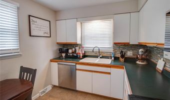 12 E Delmar Ave, Alton, IL 62002