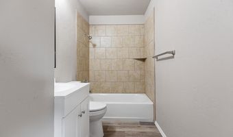 27 Mc Donnell Dr, Alamogordo, NM 88310