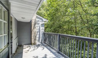 226 Mill Creek Dr, Bayville, NJ 08721