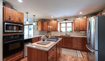 2017 E Chestnut Ave, Arkansas City, KS 67005