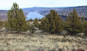 Lot 200 SW Rifle Range Road, Culver, OR 97734