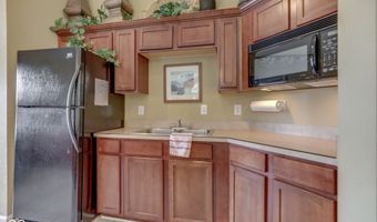 7304 Lake Lakota Pl 44, Indianapolis, IN 46217