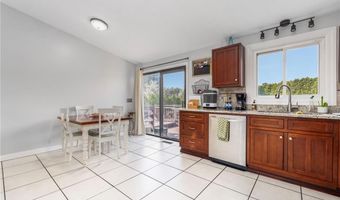 11 Nichole Ln, Coventry, RI 02816