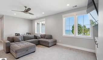 9214 Myrtle Ln, Alden, MI 49612