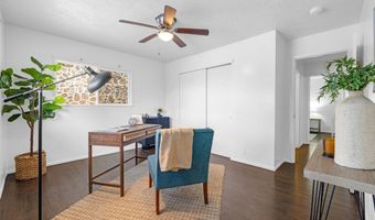 1127 Haloa Dr, Honolulu, HI 96818