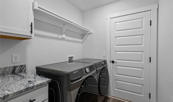 330 Palm St, Bentonville, AR 72713