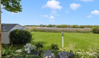 10 Casey Ct, Newport, RI 02840