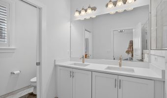 7449 ROCKY CREEK Ter, Annandale, VA 22003