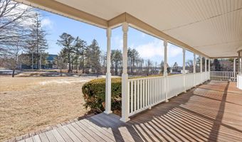 33 Bunker Hill Rd, Auburn, NH 03032