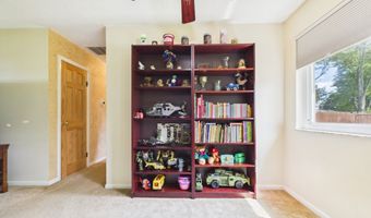 2400 Anthony Dr, Anderson, IN 46012