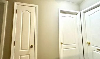 27 Oyster Bay G, Absecon, NJ 08201