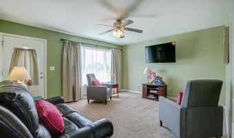 10228 BAYSIDE Dr, Dover, DE 19901