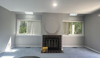 52 Deer Run 52, Bethel, CT 06801