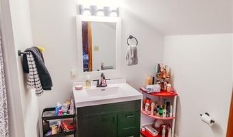 708 N 5th St, Atchison, KS 66002