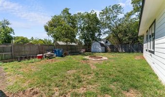 207 E Purdom Ave, Alvarado, TX 76009