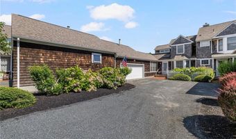 45 FOX Dr, Narragansett, RI 02882