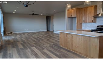 16575 SE WOODLAND HEIGHTS Rd, Amity, OR 97101