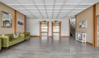 509 University Ave 707, Honolulu, HI 96826