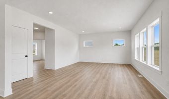 9392 Snow Valley Dr SE, Alto, MI 49302