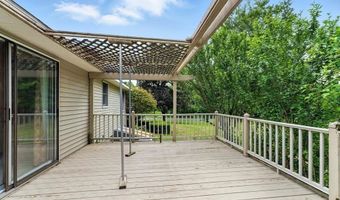 612 N Liberty St, Belchertown, MA 01007