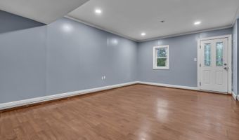 32 1st St, Barnegat, NJ 08005