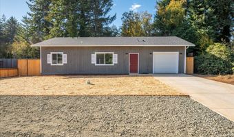 501 NORTH Ave, Bandon, OR 97411