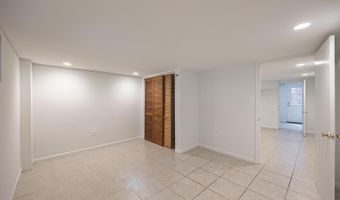 156 WESMOND Dr, Alexandria, VA 22305