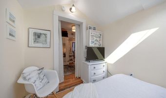 5 Bowles Ave, Bar Harbor, ME 04609