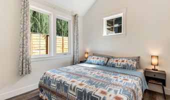 1931 NW Fields St, Bend, OR 97703