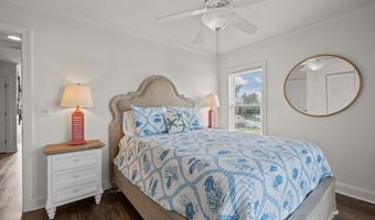 106 Willis Ave A, Atlantic Beach, NC 28512