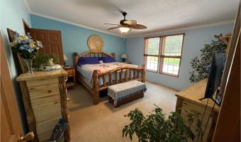 4955 S 40th Rd, Aldrich, MO 65601
