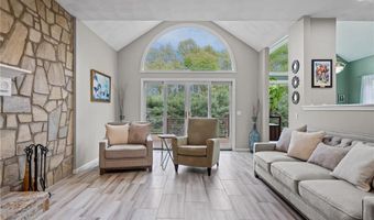 329 Wickham Rd, North Kingstown, RI 02852