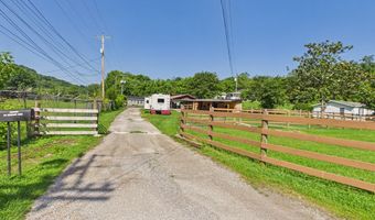 58 Blackcat Ln, Auxier, KY 41602