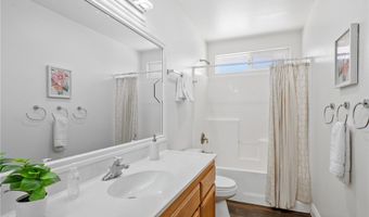 22163 Broken Lance Rd, Apple Valley, CA 92307