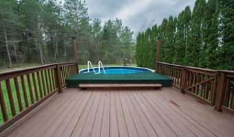 4 Debbie Dr, Altamont, NY 12009