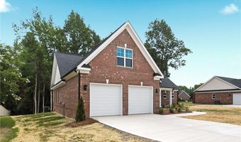 154 Ridge Stone Dr, Autryville, NC 28318